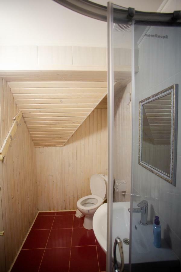 Сервус Guest Hotel Iaremcea Exterior foto